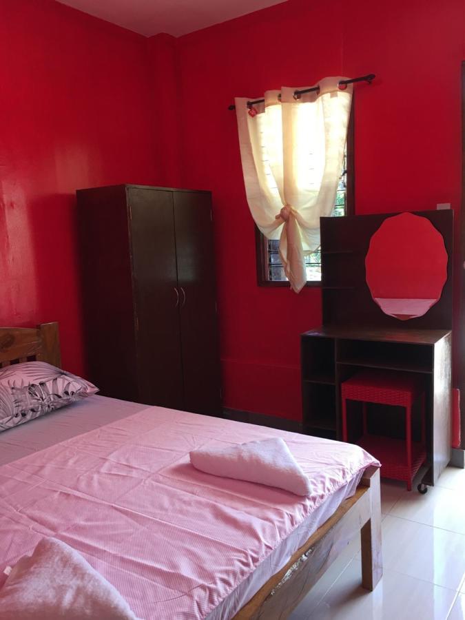 Panglao Rainbow Inn Тагбиларан Сити Екстериор снимка